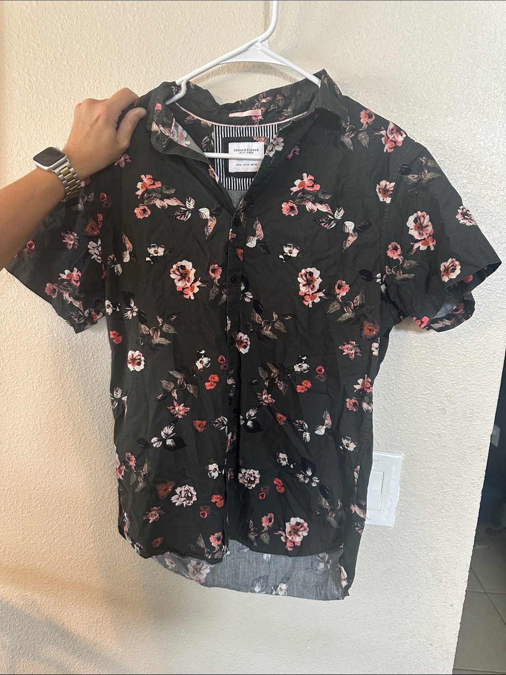 Ricky Singh Black Floral Short-Sleeve Button-Down Shirt